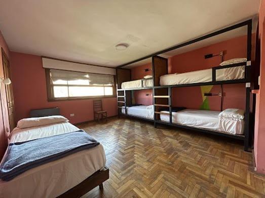 Pinto Casa Hostel & Bar Эскель Экстерьер фото